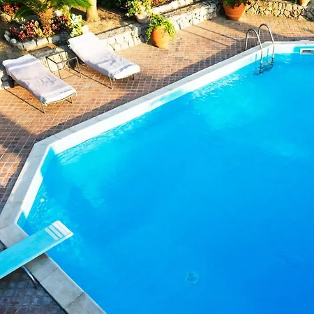 Pisani Piscina Giardino Terrazzi Panoramici Su Capri Villa Massa Lubrense