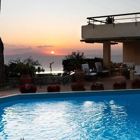 Vila Pisani Piscina Giardino Terrazzi Panoramici Su Capri *
