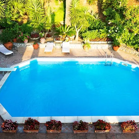 Pisani Piscina Giardino Terrazzi Panoramici Su Capri * Massa Lubrense