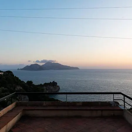 Pisani Piscina Giardino Terrazzi Panoramici Su Capri Villa *